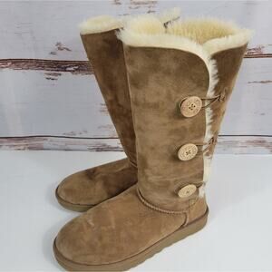 Ugg Bailey Button Triplet II Sheepskin Boot Size 11 Chestnut